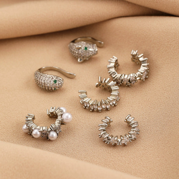 Women's Copper Leopard Head Zirconia Geometric Ear Clip