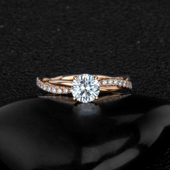 Women's Copper Moissanite Ring With Geometric Design And Zircon Treatment