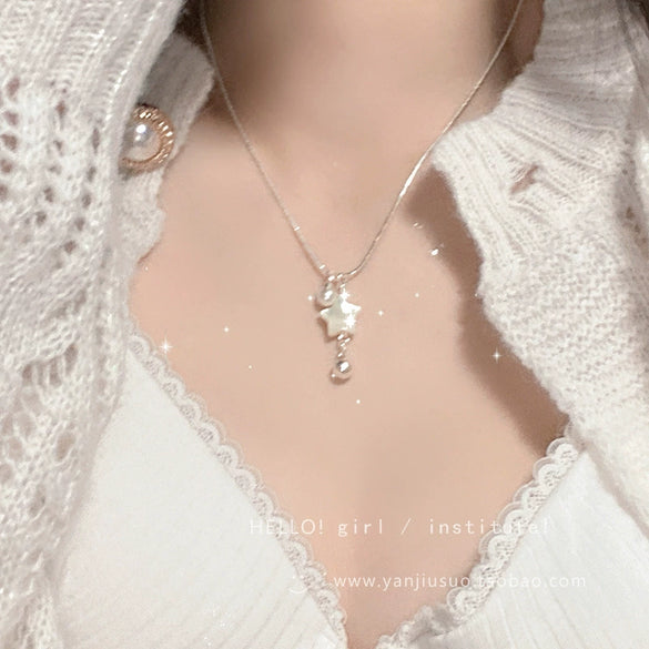 Women's Copper Resin Star Clavicle Chain Necklace With Electroplating Vintage French Style