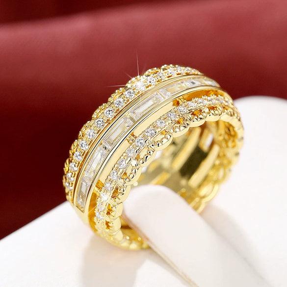 Women's Copper Ring With Flower And Geometric Pattern Inlaid Zircon