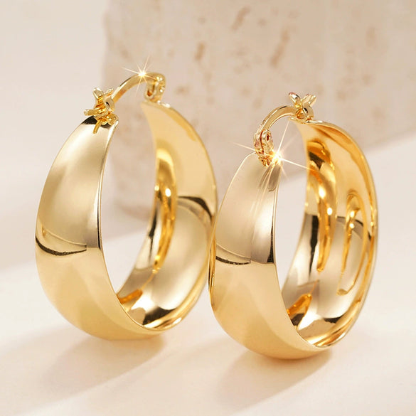 Women's Copper Ushaped Geometric Rhombus Electroplated Earrings With Flower Style