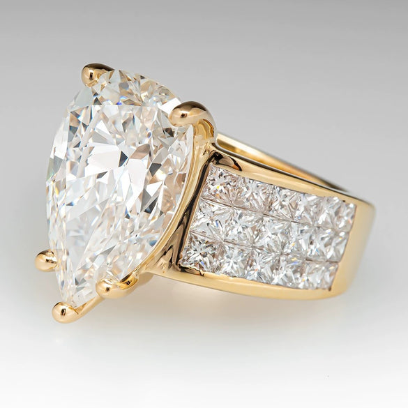 Women's Copper Water Drop Pearshaped Zircon Ring With Simple Microinlaid Square Diamond