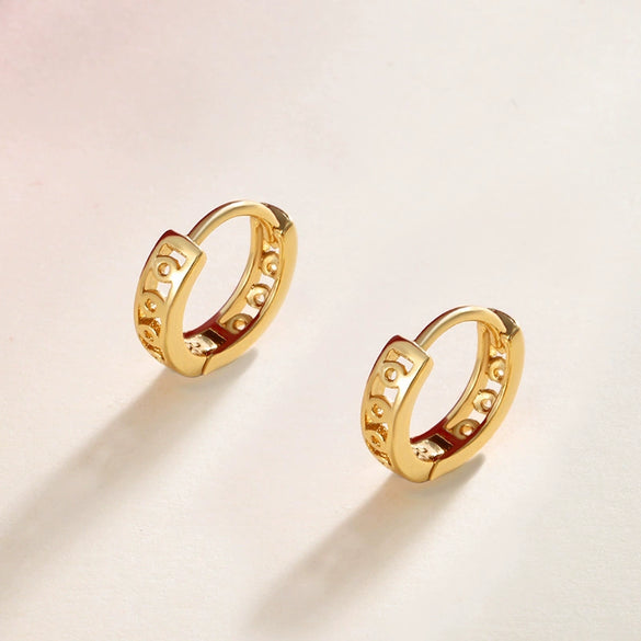 Women's Copper Zinc Alloy Geometric Minimalist Electroplated Circle Ear Buckle Earrings With Roman Numerals
