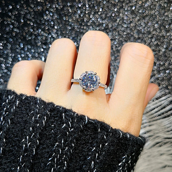 Women's Copper Zircon Flower Ring Simple Light Luxury Imitation Moissanite Style Engagement Wedding Jewelry