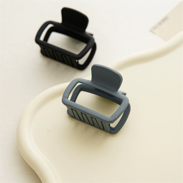 Women's Cream Color Square Hair Grab Clip With Baking Paint Spring And Summer Allmatch Hair Accessory