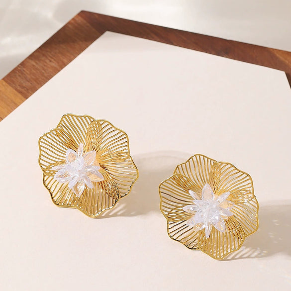 Women's 3D Flower Crystal Earrings With Environmentally Friendly Electroplated Metal Elegant Fairy Inspired Design