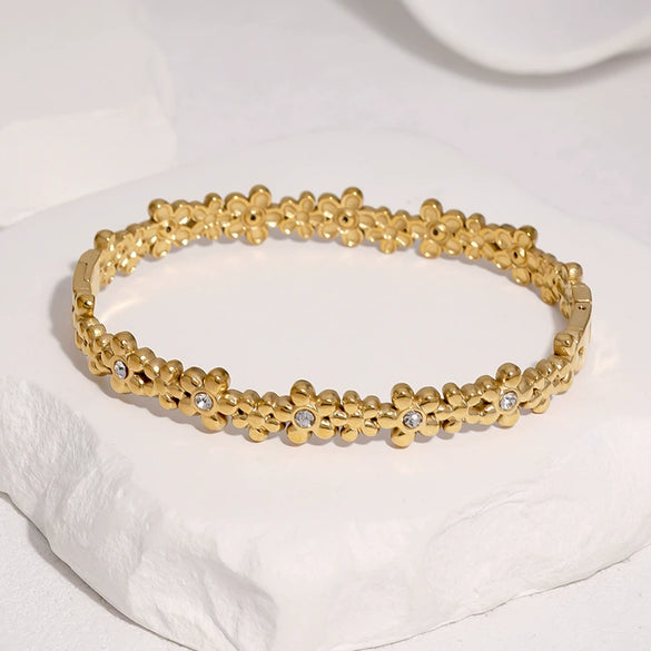 Women's Daisy Floral Stainless Steel Bracelet With Rhinestone Accents And Gold Plated Clasp Elegant Sweet Jewelry