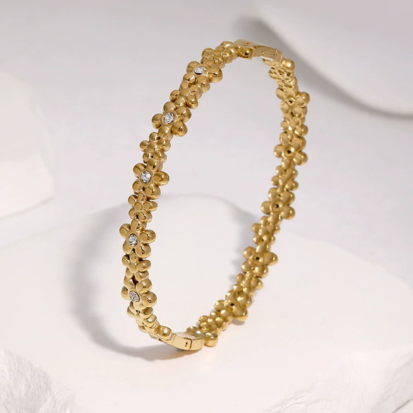 Women's Daisy Floral Stainless Steel Bracelet With Rhinestone Accents And Gold Plated Clasp Elegant Sweet Jewelry