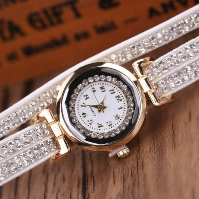Women's Diamond Quartz Watch Leisure Style Round Dial Belt Buckle Clasp Belt Material Ordinary Mirror