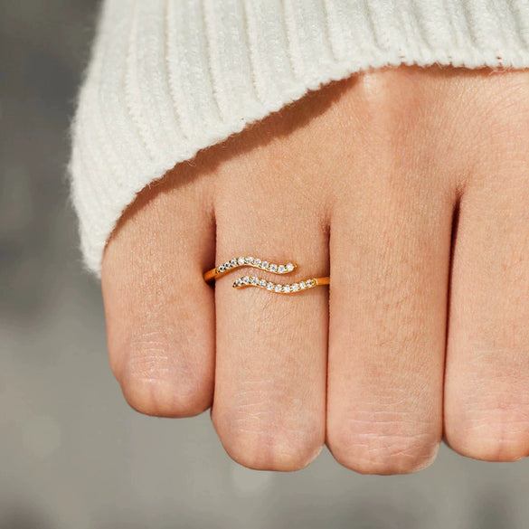 Women's Double Wave Geometric Inlaid Zircon 925 Sterling Silver Ring Electroplated