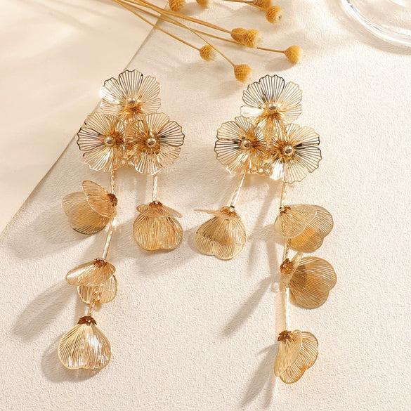 Women's Electroplated Alloy Flower And Leaf Tassel Earrings With Stainless Steel Ear Needles Retro Exaggerated Fashion Jewelry