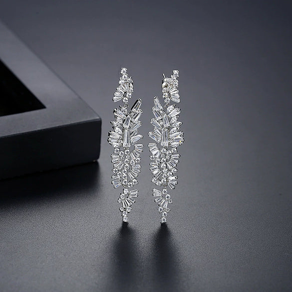 Women's Electroplated Copper Leaf Tassel Earrings With Zircon Accents Long Fashion Drop Earrings Jewelry
