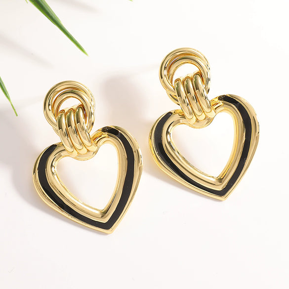 Women’s Electroplated Iron Geometric Double Heart Drop Earrings With Hollow Design And Stainless Steel Ear Posts