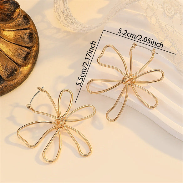 Women's Electroplated Metal Flower Earrings With Hollow Statement Design And Stainless Steel Ear Posts For Wholesale Fashion Jewelry