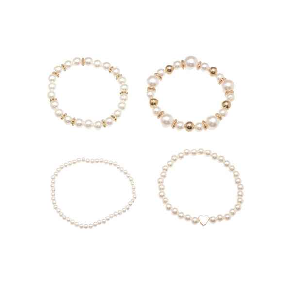 Women's Elegant Faux Pearl Bracelet With Love Charm Simple Fashion Resin Jewelry Accessory