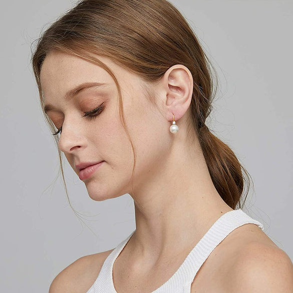 Women's Elegant Geometric Copper Inlaid Zircon Imitation Pearl Earrings
