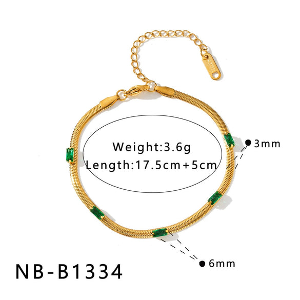 Women's Elegant Geometric Square Zirconia Stainless Steel Bracelet With 18K Gold Vacuum Plating