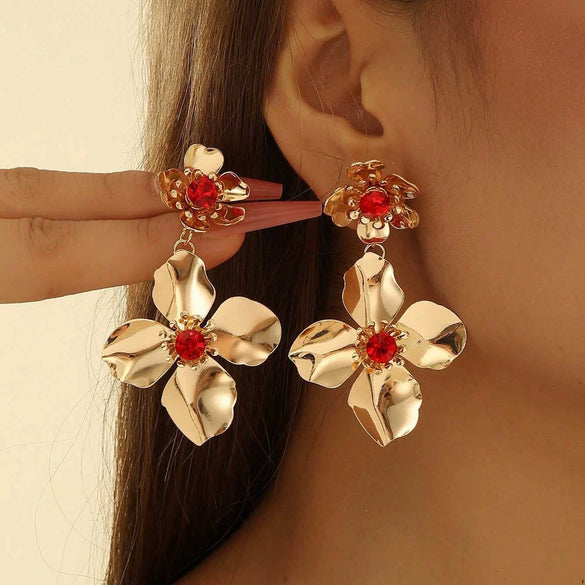 Women's Exaggerated Flower Tassel Earrings With Pearl And Rhinestone Details Electroplated Iron Design And Stainless Steel Posts
