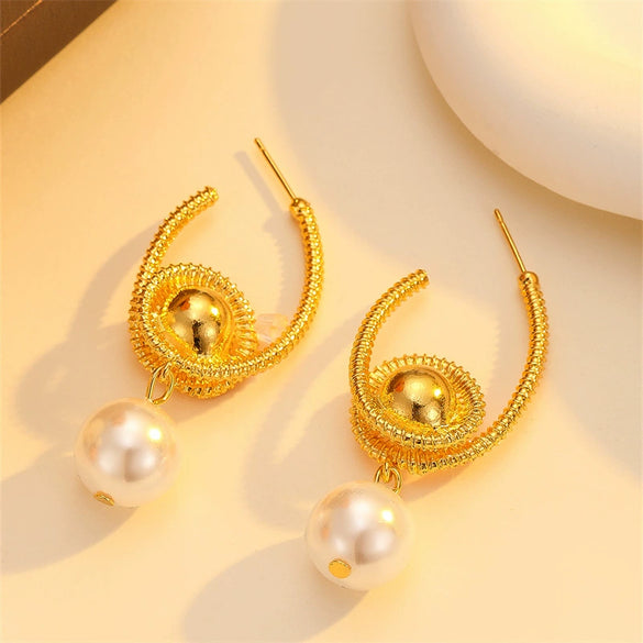 Women’s Exaggerated Geometric Wrapped Metal Ball Pearl Earrings With Electroplated Finish And Contemporary Statement Design