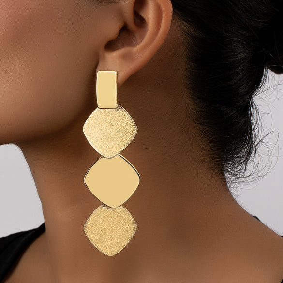 Women's Exaggerated Layered 3D Geometric Metal Earrings With Bold Fashion Statement Design