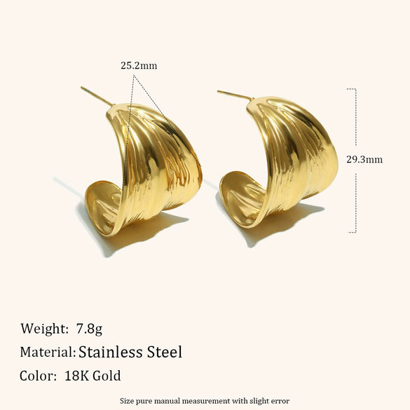 Women's Exaggerated Pleated Cshaped Geometric Earrings In Stainless Steel With Gold Electroplated Finish