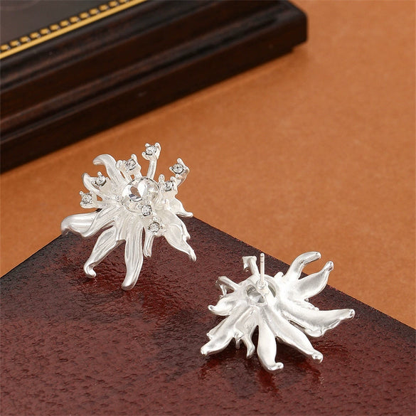 Women's Exaggerated Three Dimensional Flower Earrings With Rhinestone Details Electroplated Zinc Alloy Statement Jewelry