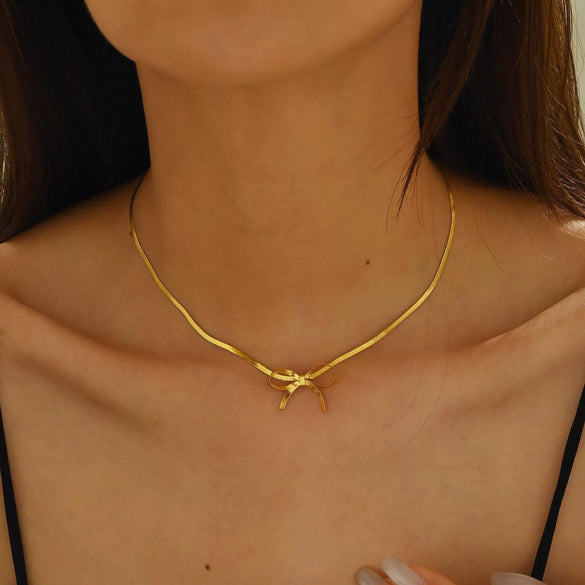 Women's Fashion Bow Pendant Necklace With Copper Chain Simple Electroplated Clavicle Necklace Exquisite Minimalist Jewelry