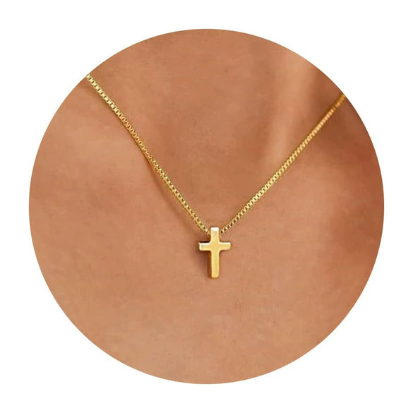 Women's Fashion Brass Geometric Conch And Star Pendant Necklace With Electroplated Clavicle Chain
