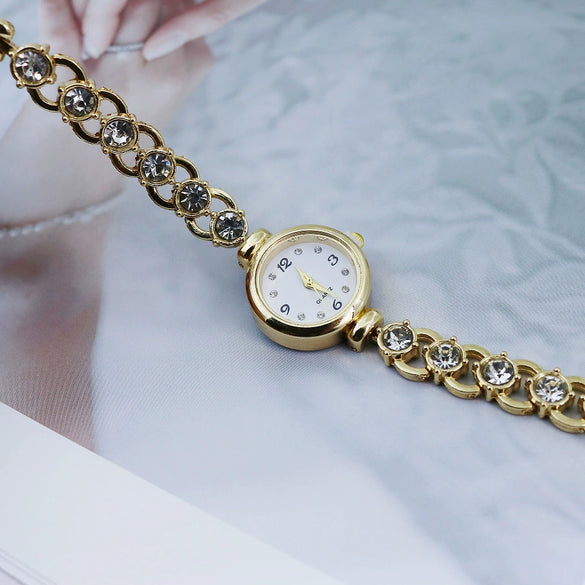 Women's Fashion Casual Alloy Round Quartz Bracelet Watch