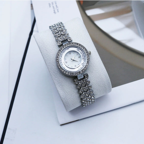 Women's Fashion Casual Quartz Watch With Alloy Case Stainless Steel Strap And Round Dial