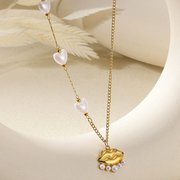 Women's Fashion Elegant Necklace Fivepointed Star Zircon Pearl Clavicle Chain Titanium Steel Stainless Steel Electroplated Flower Style