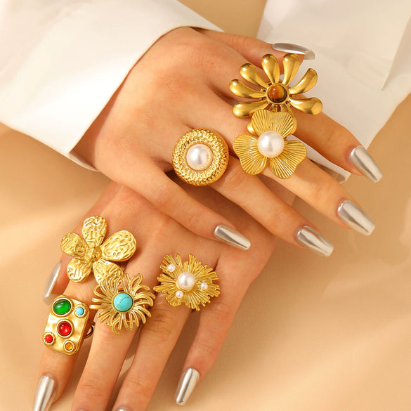 Women's Fashion Exaggerated Ring Stainless Steel Flower Geometric Electroplating Jewelry