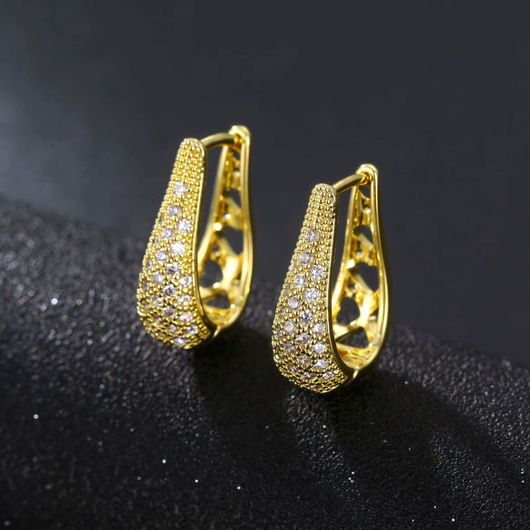 Women's Fashion Geometric Copper Zircon Inlaid Ear Buckle Earrings Trendy Small Hoop Style With Large Diamond Look
