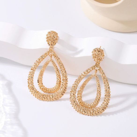 Women's Fashion Geometric Doublelayer Drop Earrings With Electroplated Metal Finish And Exaggerated Long Statement Design