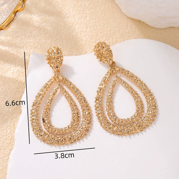 Women's Fashion Geometric Doublelayer Drop Earrings With Electroplated Metal Finish And Exaggerated Long Statement Design