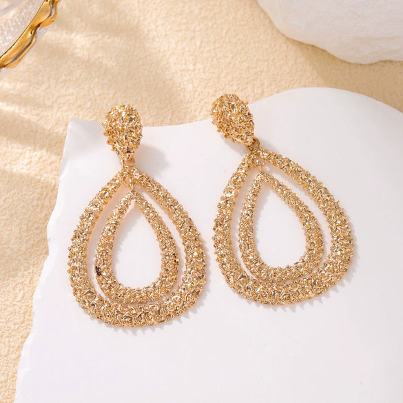 Women's Fashion Geometric Doublelayer Drop Earrings With Electroplated Metal Finish And Exaggerated Long Statement Design