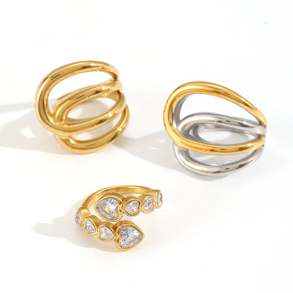 Women's Fashion Geometric Hollow Stainless Steel Ring With Electroplating And Heart Shape Pattern