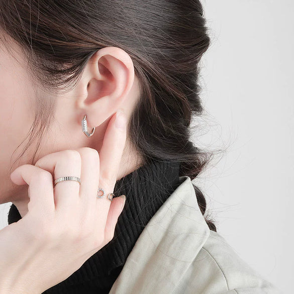 Women's Fashion Geometric 925 Silver Ring And Earrings With Electroplating Treatment