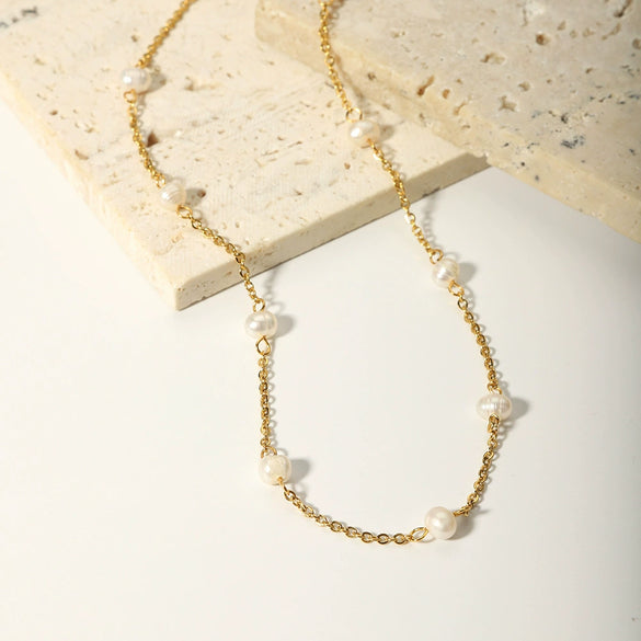 Women's Fashion High End Light Luxury Niche Stainless Steel Clavicle Chain Necklace With 18K Gold Pvdp Furnace Real Gold Treatment And Natural Freshwater Pearl And Geometric Design