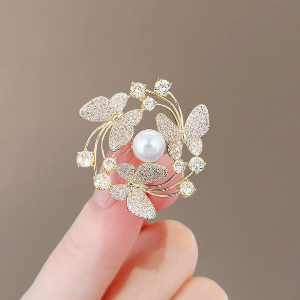 Women's Fashion Light Luxury Alloy Imitation Pearl Flower Bow Hollow Brooch With Electroplating