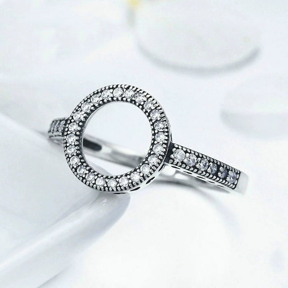 Women's Fashion Pvc Geometric Diamond Halo Ring With Popular Style Treated Finish