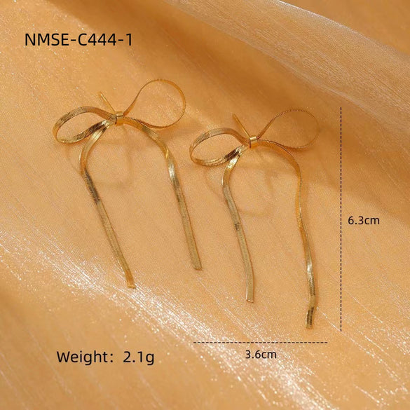 Women's Fashion Simple Pearl Bow Love Shape Titanium Steel Electroplated Earrings