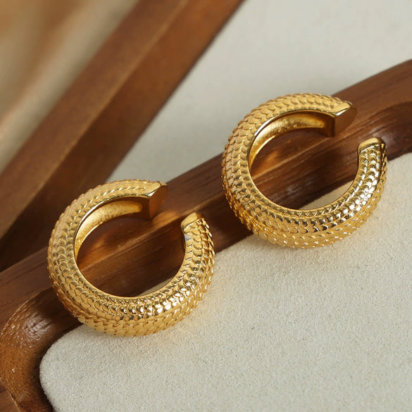 Women's Fashion Simple 316L Stainless Steel Goldplated Ushaped Geometric Ear Clip Earrings Jewelry