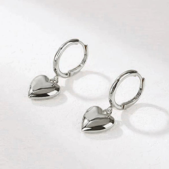 Women's Fashion Three Dimensional Exaggerated Heart Shaped Ccb Earrings With Electroplating