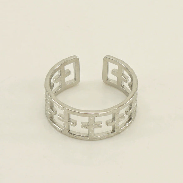 Women's Fashion Titanium Steel Geometric Hollow Opening Adjustable Ring With Electroplating