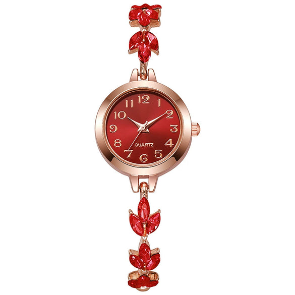 Women's Fashionable Alloy Round Dial Clover Bracelet Watch