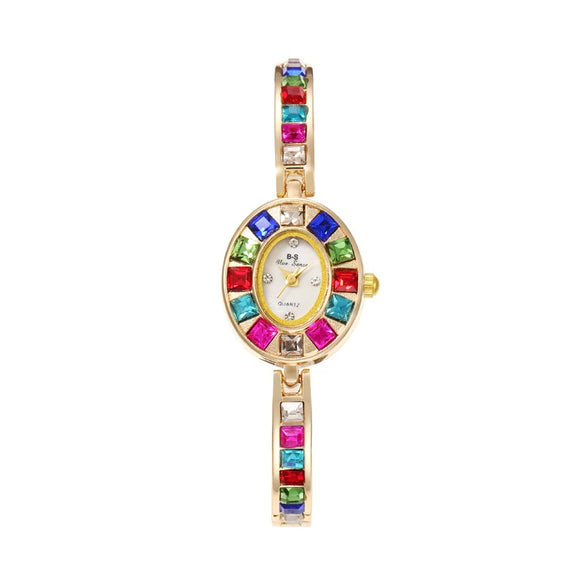 Women's Fashionable Light Luxury Quartz Wrist Watch With Alloy Material And Oval Dial