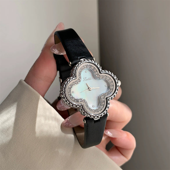 Women's Fashionable Stylish Flower Shape Quartz Watch With Four Leaf Clover Design And Super Fiber Strap And Ordinary Glass Mirror