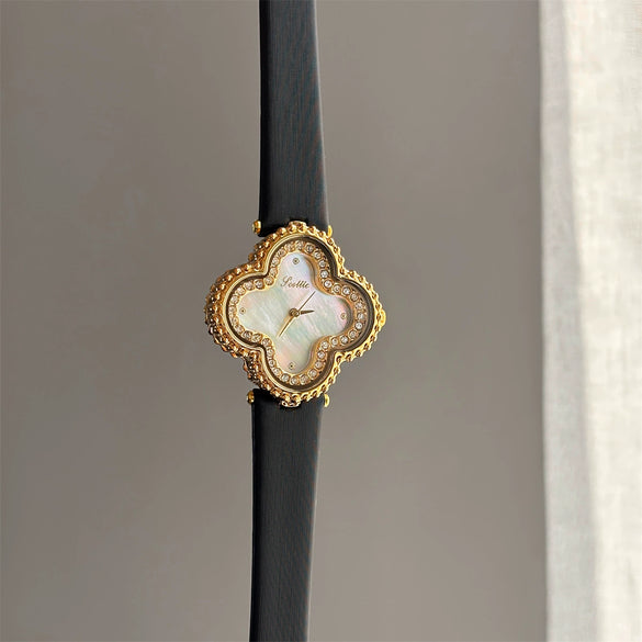 Women's Fashionable Stylish Flower Shape Quartz Watch With Four Leaf Clover Design And Super Fiber Strap And Ordinary Glass Mirror