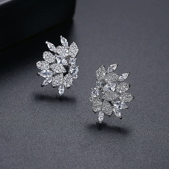 Women's Flower Copper Earrings With Electroplated Finish And Zircon Accents Fashion Jewelry Wholesale